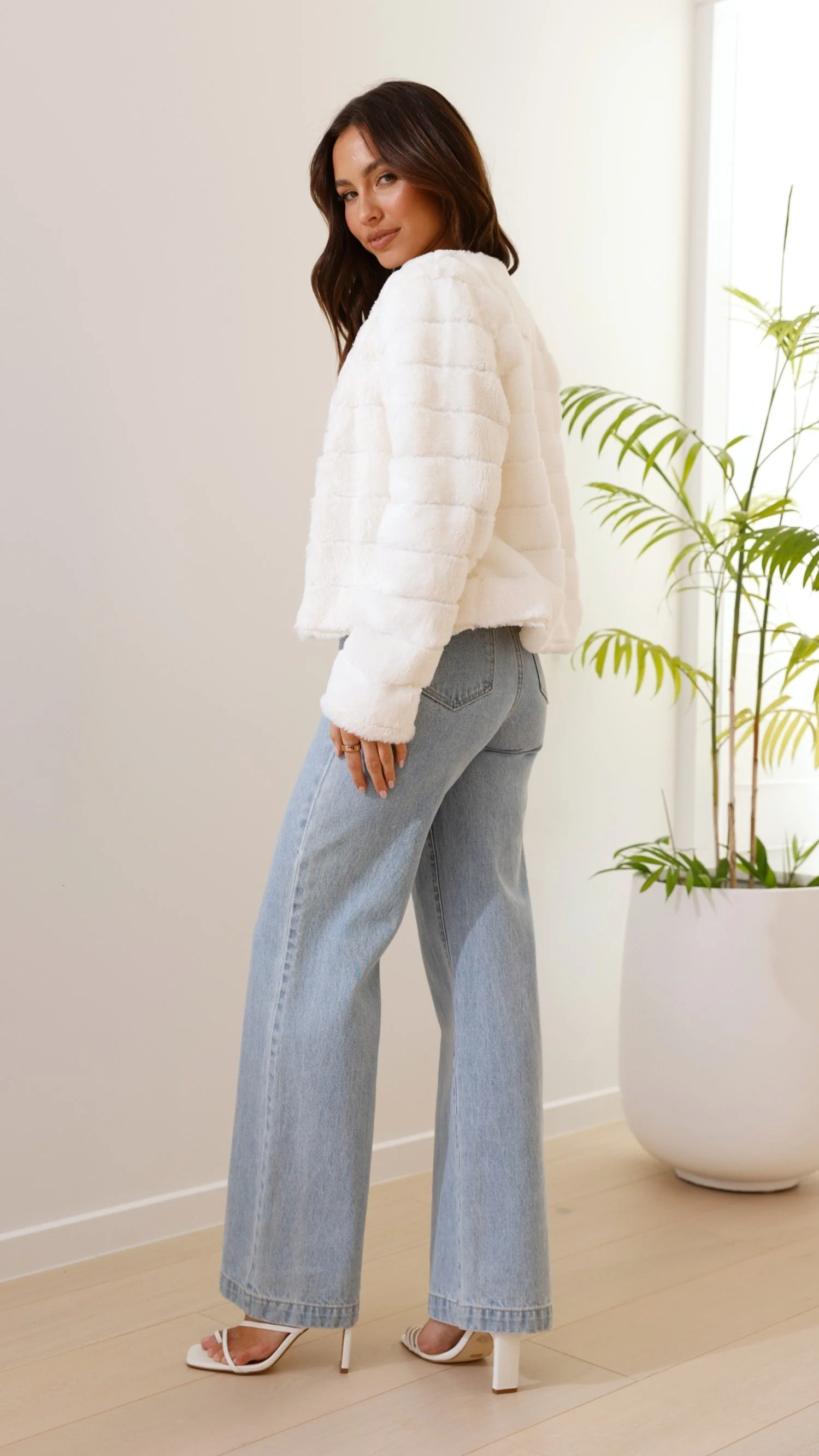 Isabella Cropped Evening Jacket | Relaxed Fit Paneled Jacket - Image 4