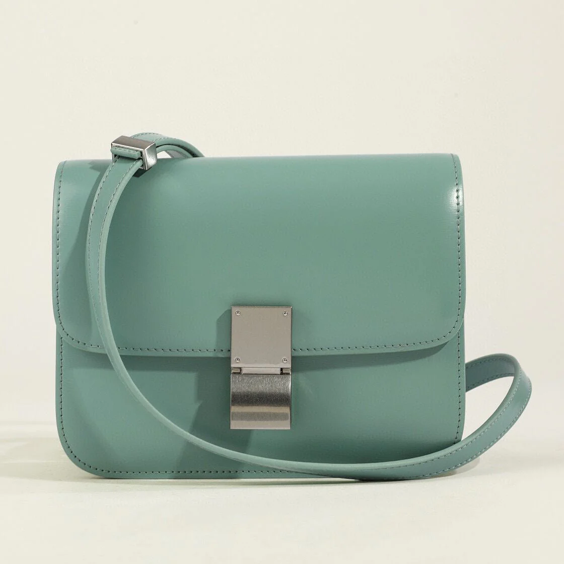 Isla Leather Structured Flap Bag | Gold-Tone Hardware Flap Bag - Image 7